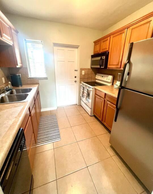 Villa Beach Bungalow In Downtown Cocoa Beach Extérieur photo