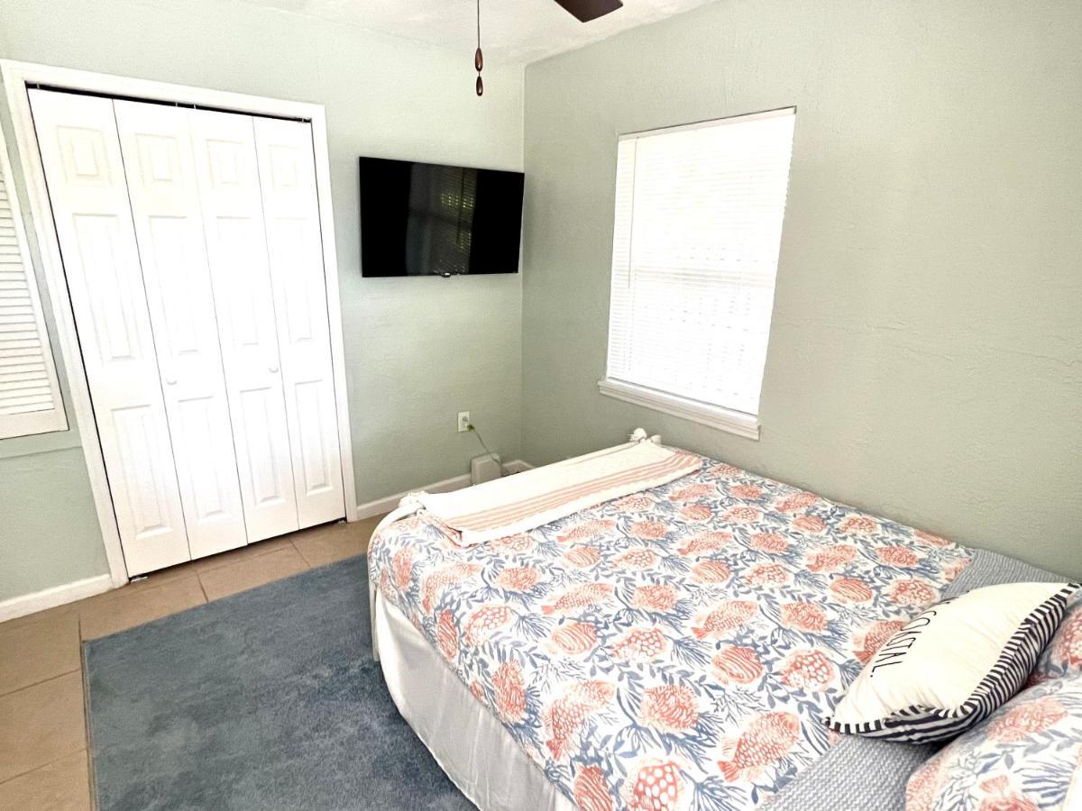 Villa Beach Bungalow In Downtown Cocoa Beach Extérieur photo
